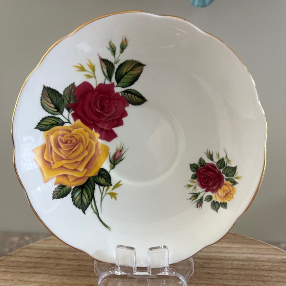 Vintage Royal Ascot Cup & Saucer - Picture 3 of 13